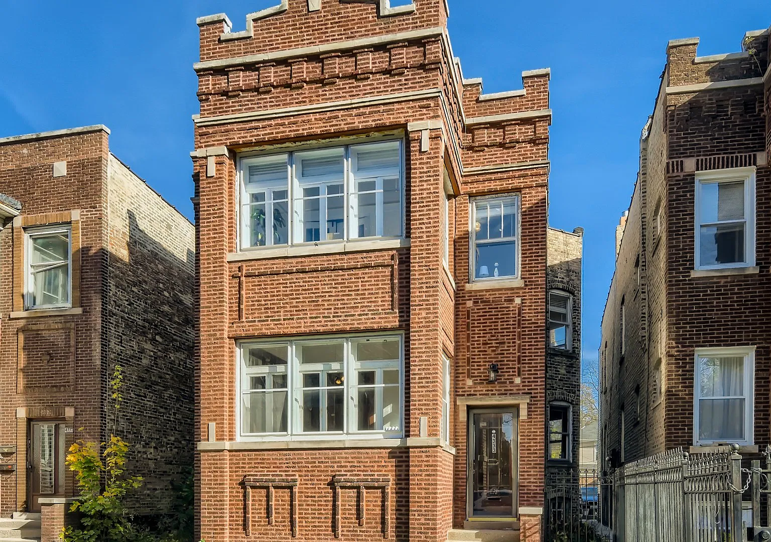 2 bed, $1,399 — Photo 1
