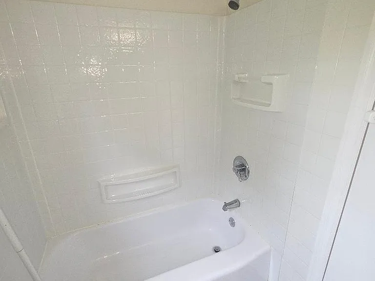 1005 Swarthmore Ave — Photo 9