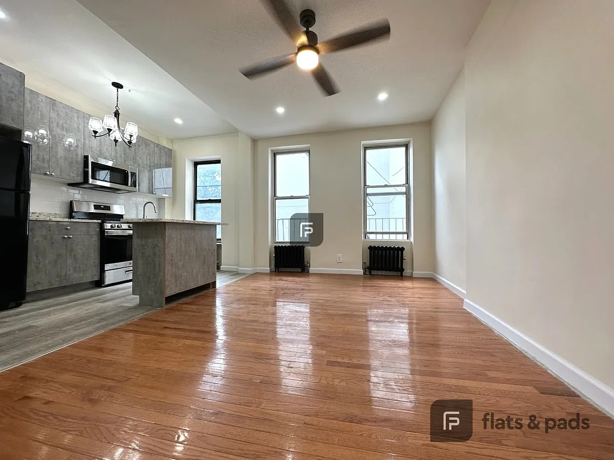 Building Photo - 340 Vernon Ave #2A