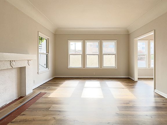 3rd image of 201 S Alexandria Ave APT 204