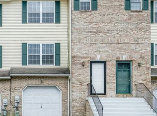 8 Vista Ct, New Castle, DE 19720