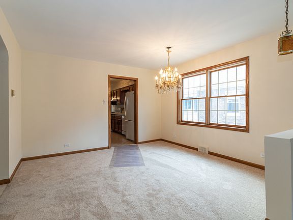 5th image of 9735 S Avers Ave