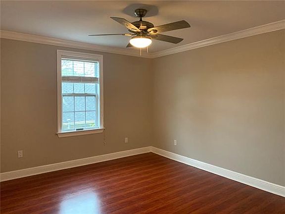 3rd image of 3125 Upperline St #B