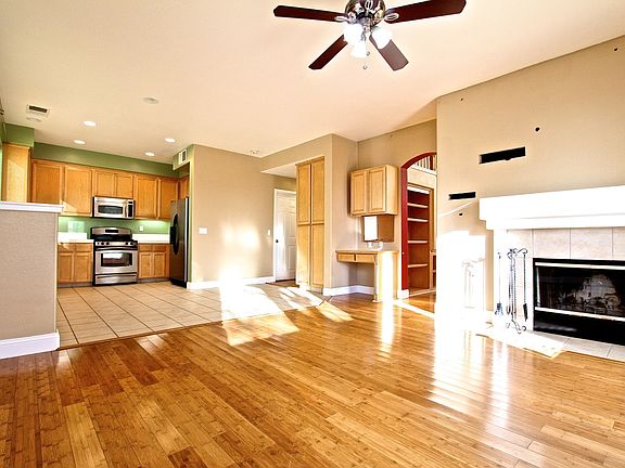 5th image of 2130 Bentley Ln