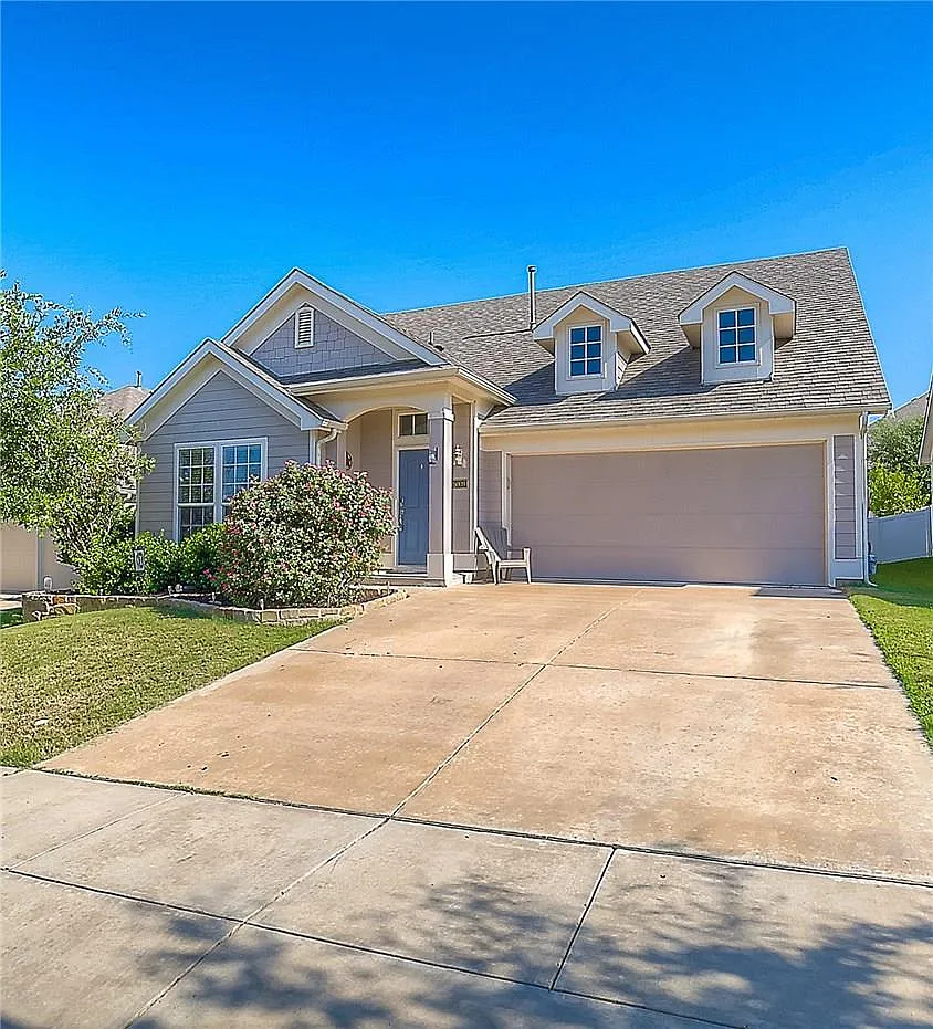 3 bed, 1799 sqft, $2,599 — Photo 2