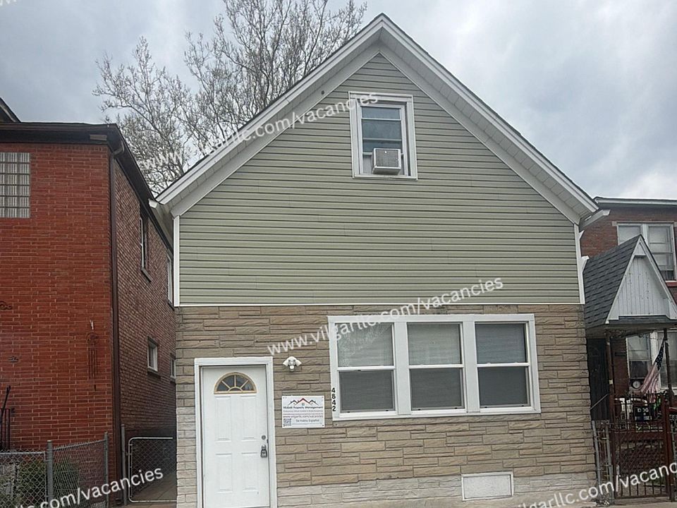 1st image of 4842 Northcote Ave #1F