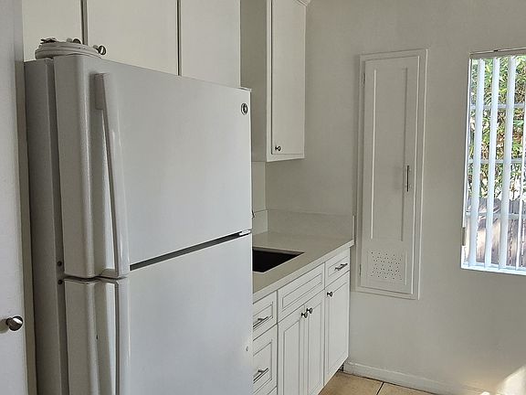 2nd image of 161 S Westmoreland Ave APT 101