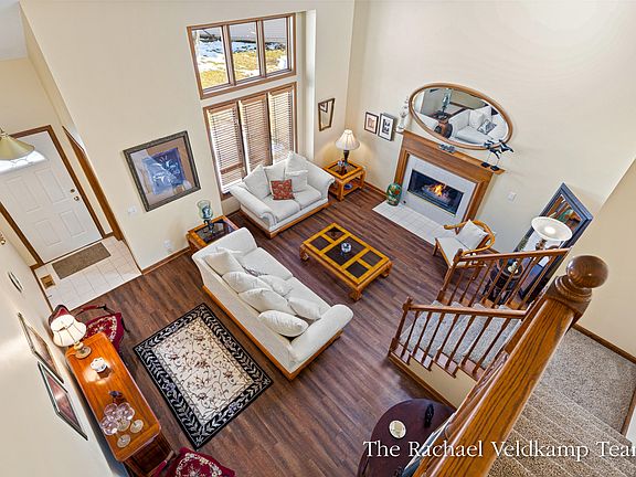 4th image of 1526 Scott Creek Dr NE