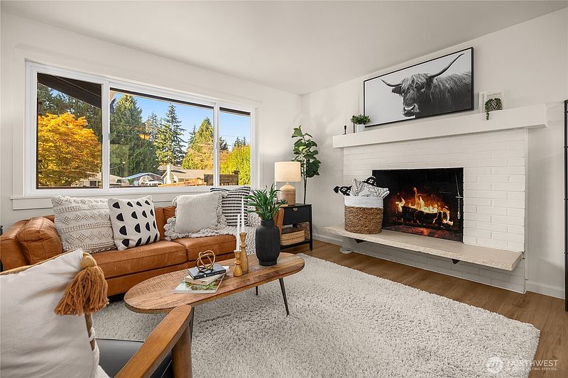 3rd image of 22101 38th Avenue W