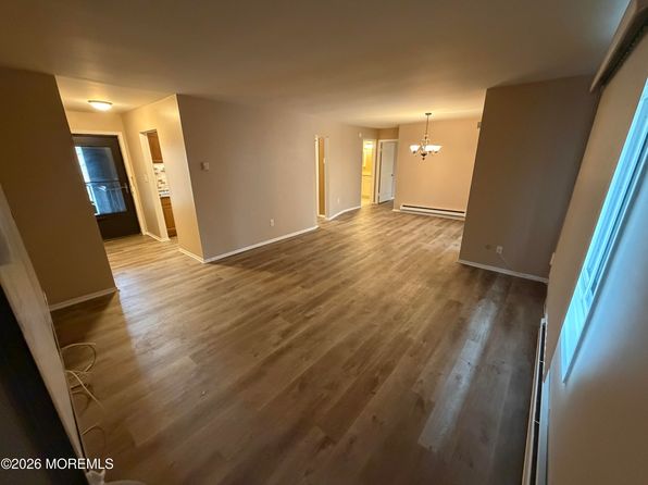 218 Medford Ct Unit H