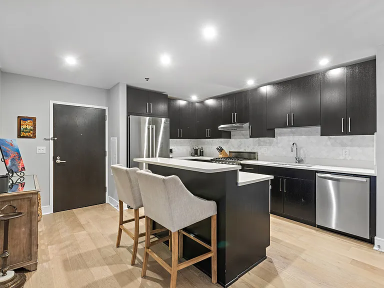 1100 Maxwell Ln #241 — Photo 7