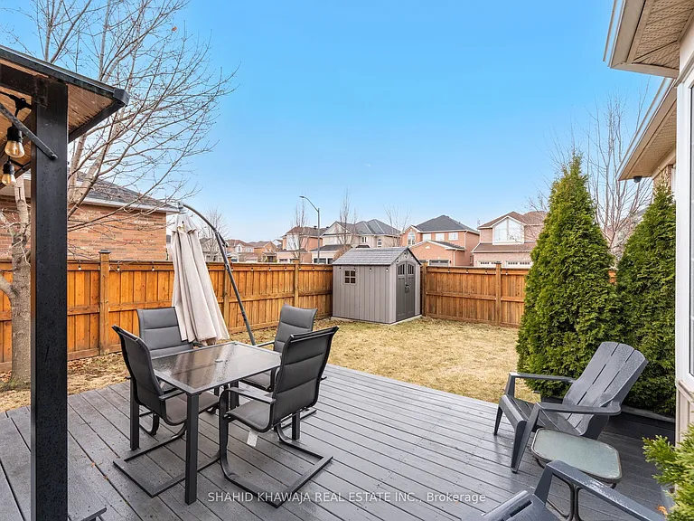 7282 Blackwood Mews — Photo 46