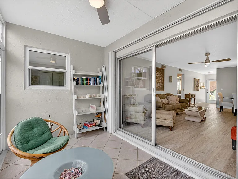 2950 SE Ocean Blvd — Photo 12