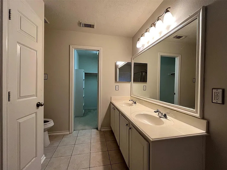 6111 Morningshire Ln — Photo 20