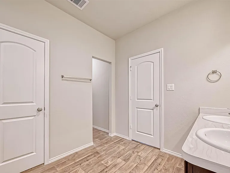 14122 Silver Falls Ct — Photo 28