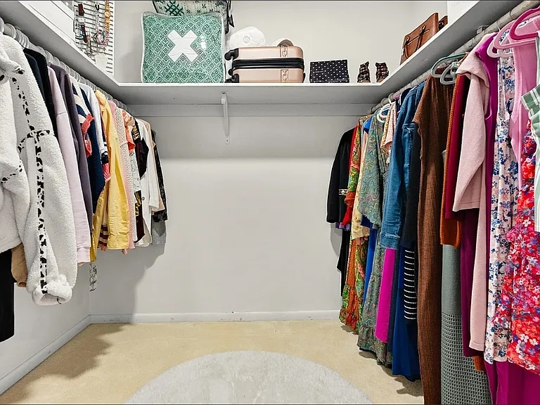 210 E Morningside Dr — Photo 15