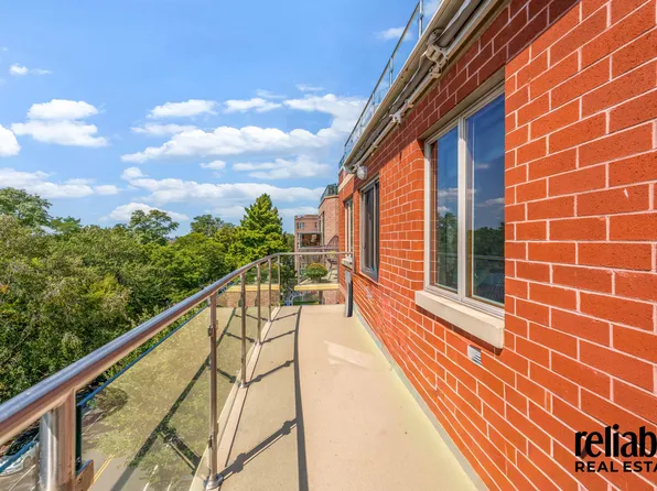 9935 Shore Road image 11 of 15