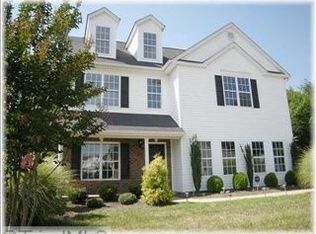 4305 White Oak Dr, Greensboro, NC 27405