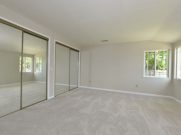 4th image of 760 N Nora Ave
