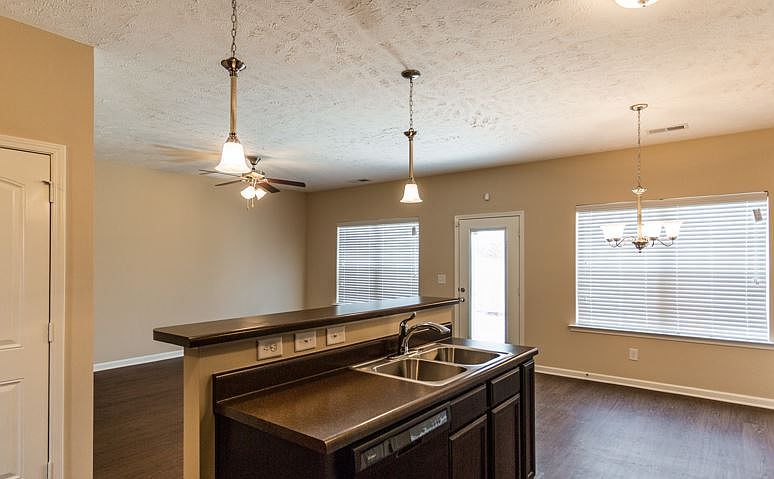 2nd image of 1066 Lady Nashville Dr #1066