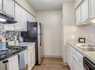 5109 Conser St APT 122, Overland Park, KS 66202
