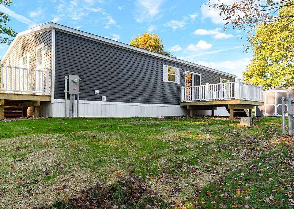 Exterior Image-1-REDMAN 28 Forest Park Village