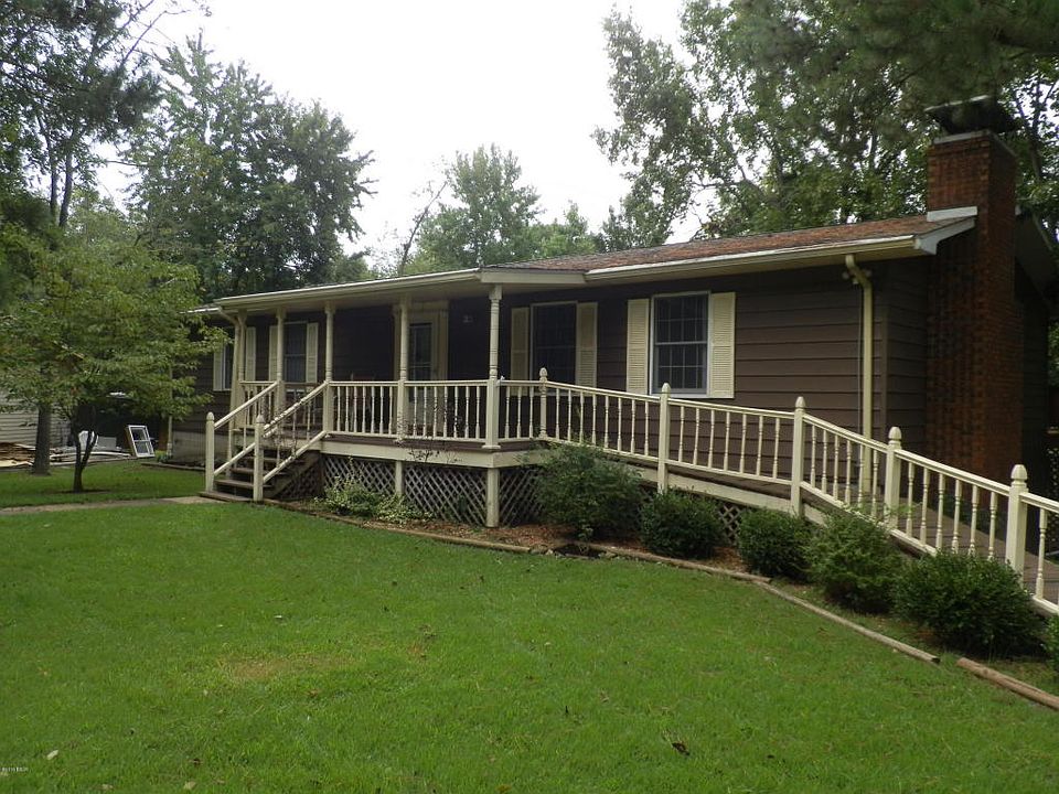 1st image of 515 Dogwood Ln
