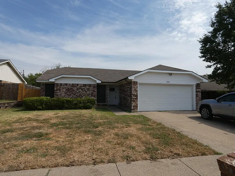 Meadowbrook Dr — Photo 1
