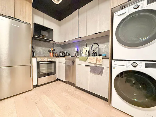 Rented by Doorway NYC, LLC | media 12