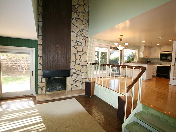 Family room with Fireplace