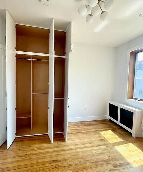 527 Leonard St #7 — Photo 6