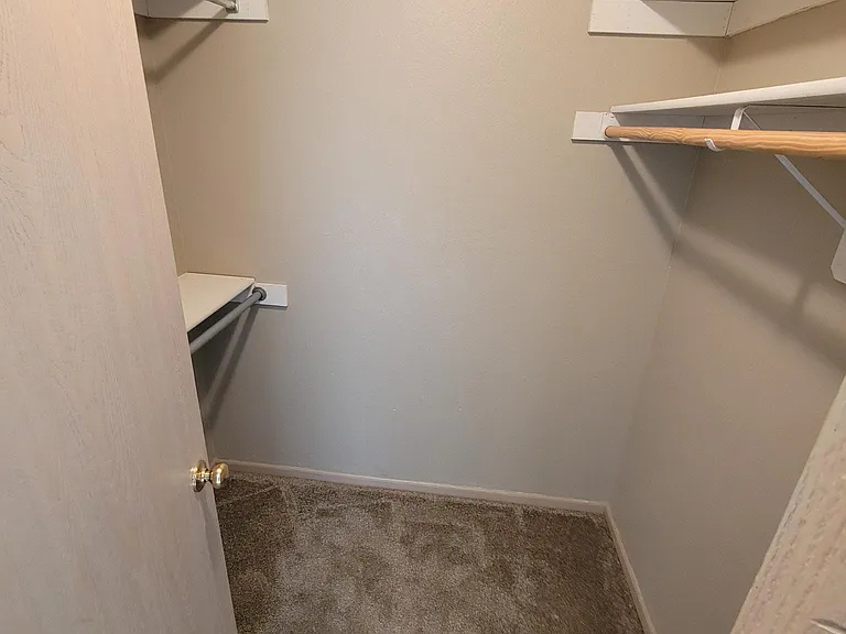 1279 NW Phelps Dr — Photo 17