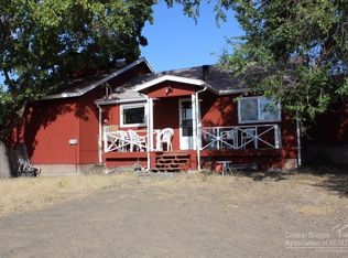 19697 E Highway 26, Mitchell, OR 97750