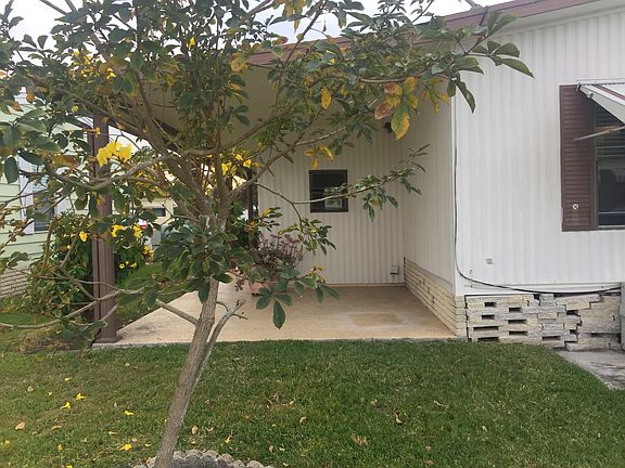 2nd image of 36 S Meadow Dr
