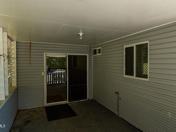 4th image of 10590 Oak Grove Rd