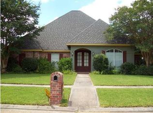202 Rivergate Dr, Lafayette, LA 70508