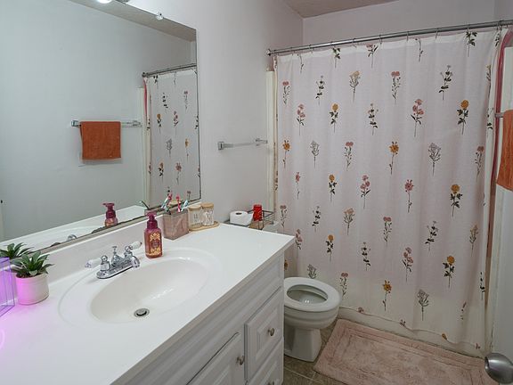 5th image of 724 Alton Rd #724