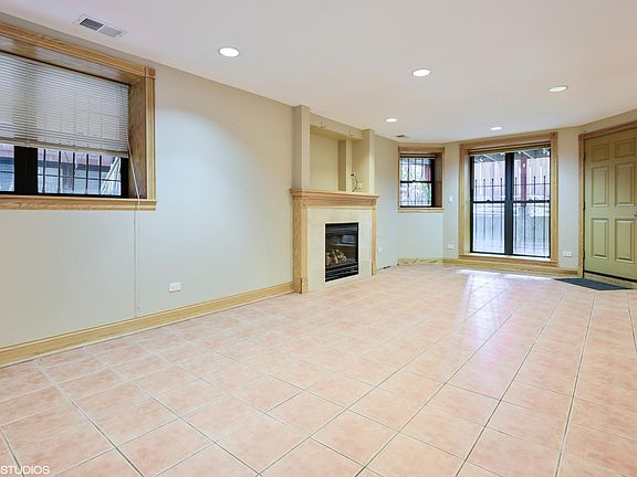 3rd image of 665 W Wellington Ave APT G
