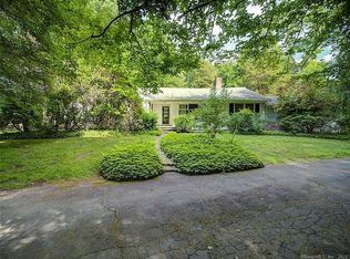 81 Ford Rd, Woodbridge, CT 06525