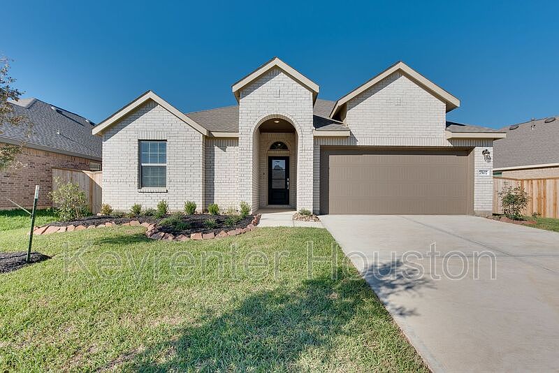 1st image of 7507 Greenbriar Canyon Ln