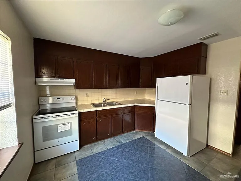 2700 N Birch St #B — Photo 7