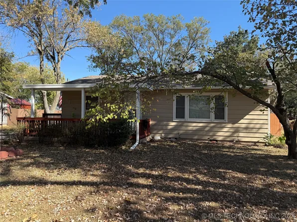 715 Willow St, South Coffeyville, OK 74072