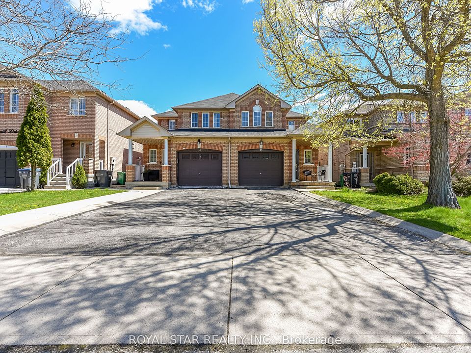 1st image of 33 Coppermill Dr