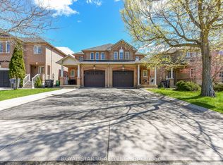 33 Coppermill Dr, Brampton, ON L7A 1N1