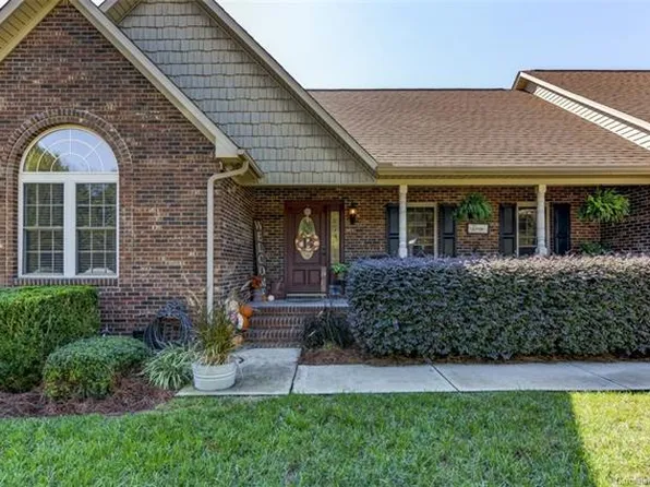 4853 Austin Shrs, Denver, NC 28037