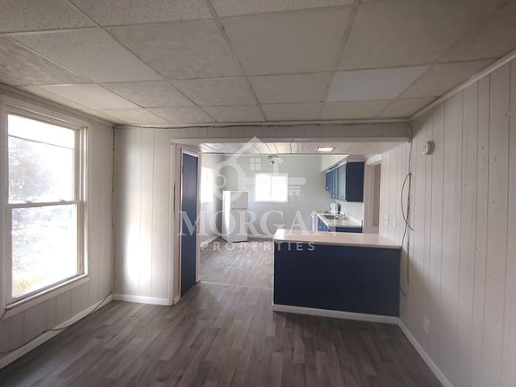 3rd image of 902 S Anderson St #2