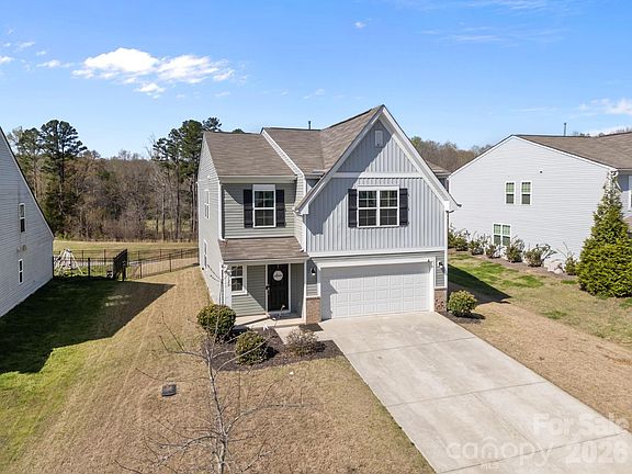 2nd image of 120 Gray Hawk Dr