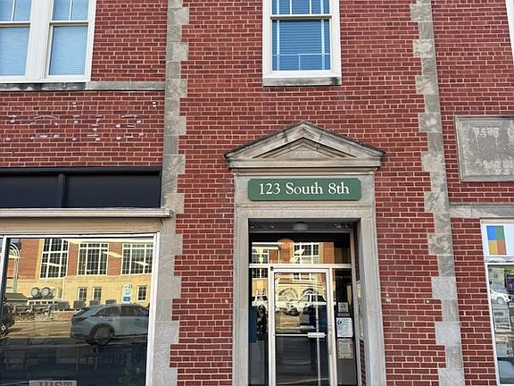 4th image of 123 S 8th St