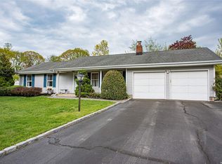 36 Woodland Rd, Miller Place, NY 11764