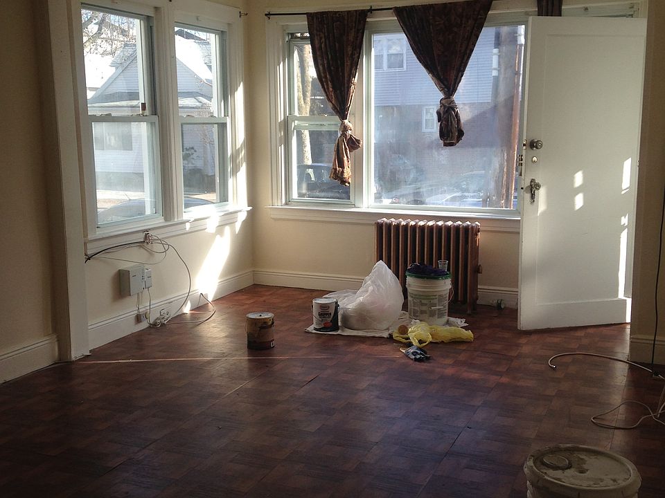 1st image of 16509 78th Ave #1